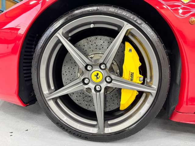 フェラーリ 458イタリア F1 DCT 正規D車 可変バルブ LEDステア 黒革