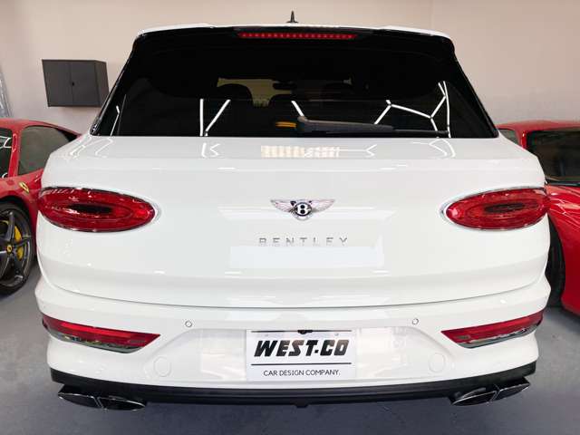 ベントレー ベンテイガアズール 4WD 後期 V8 1オーナー